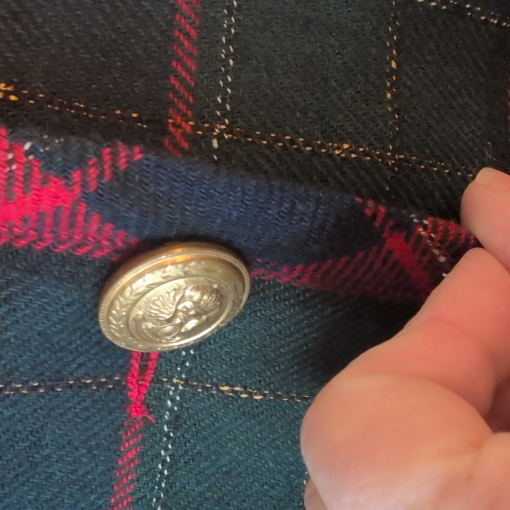 Vintage Red Plaid Tweed Jacket Gold Crest Buttons Peter Pan Collar Blazer - Picture 9 of 17